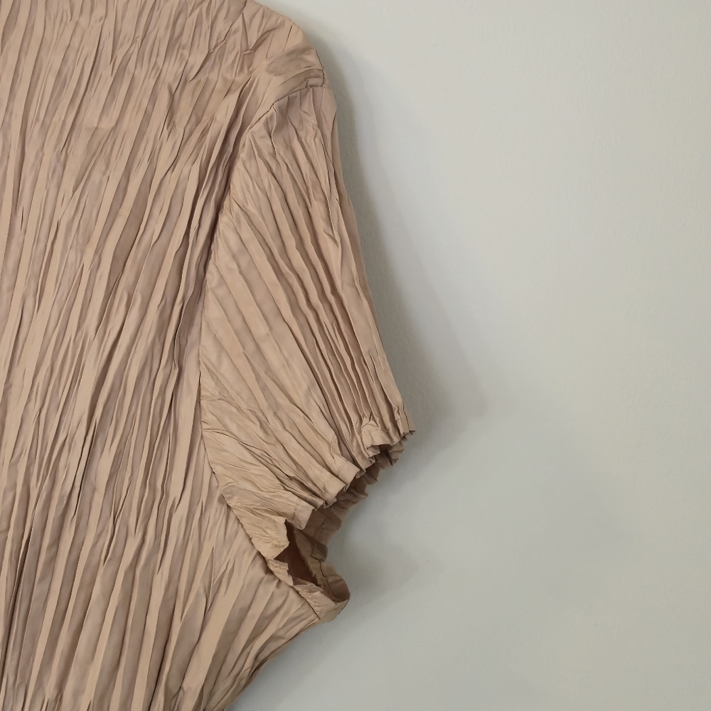 Bellissima XL Tan Micro Pleated Crinkle Button Up Coastal Minimalist Top - Picture 10 of 14